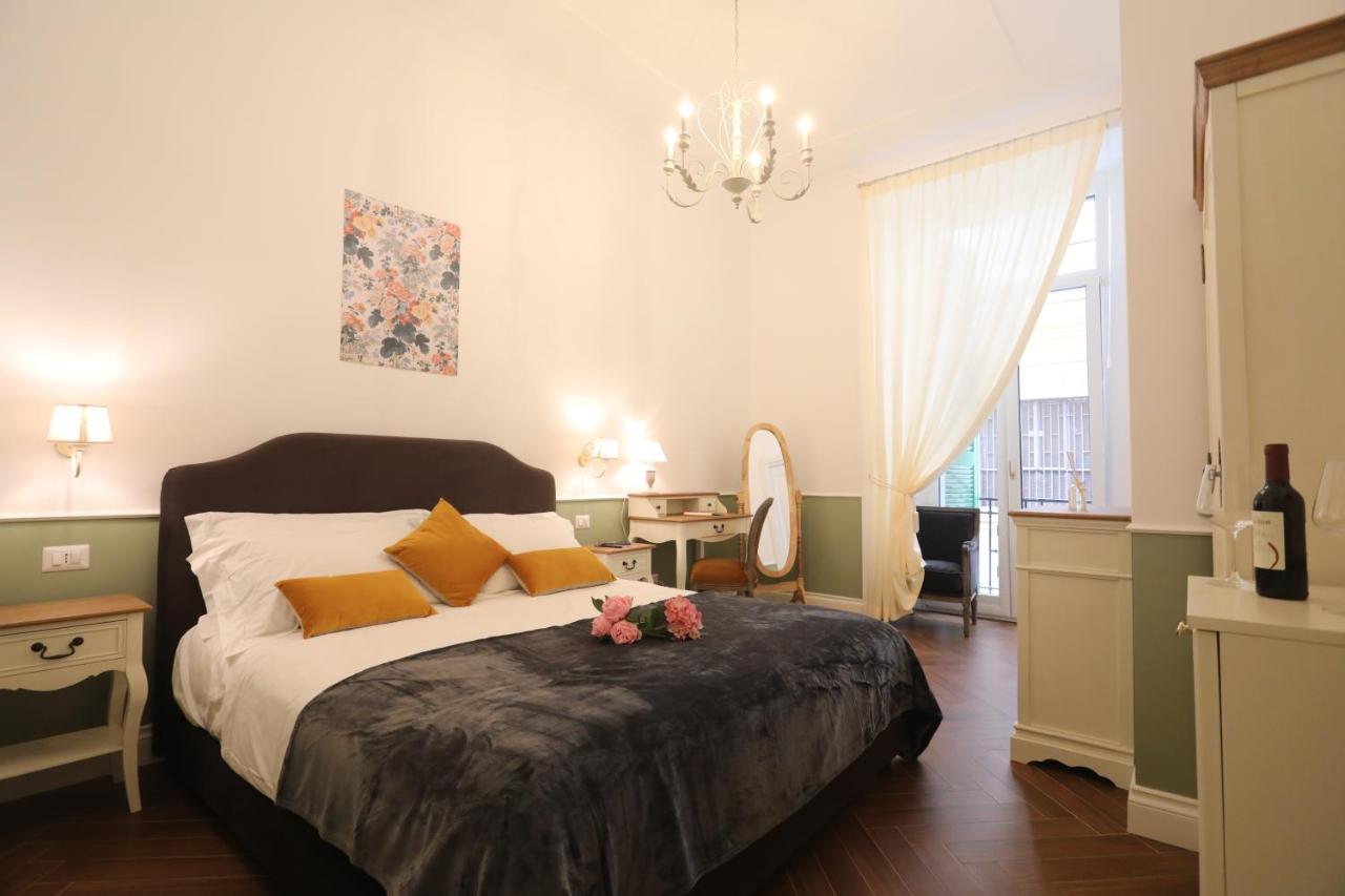 Macchiato Suites Boutique Guest House Наполи Екстериор снимка