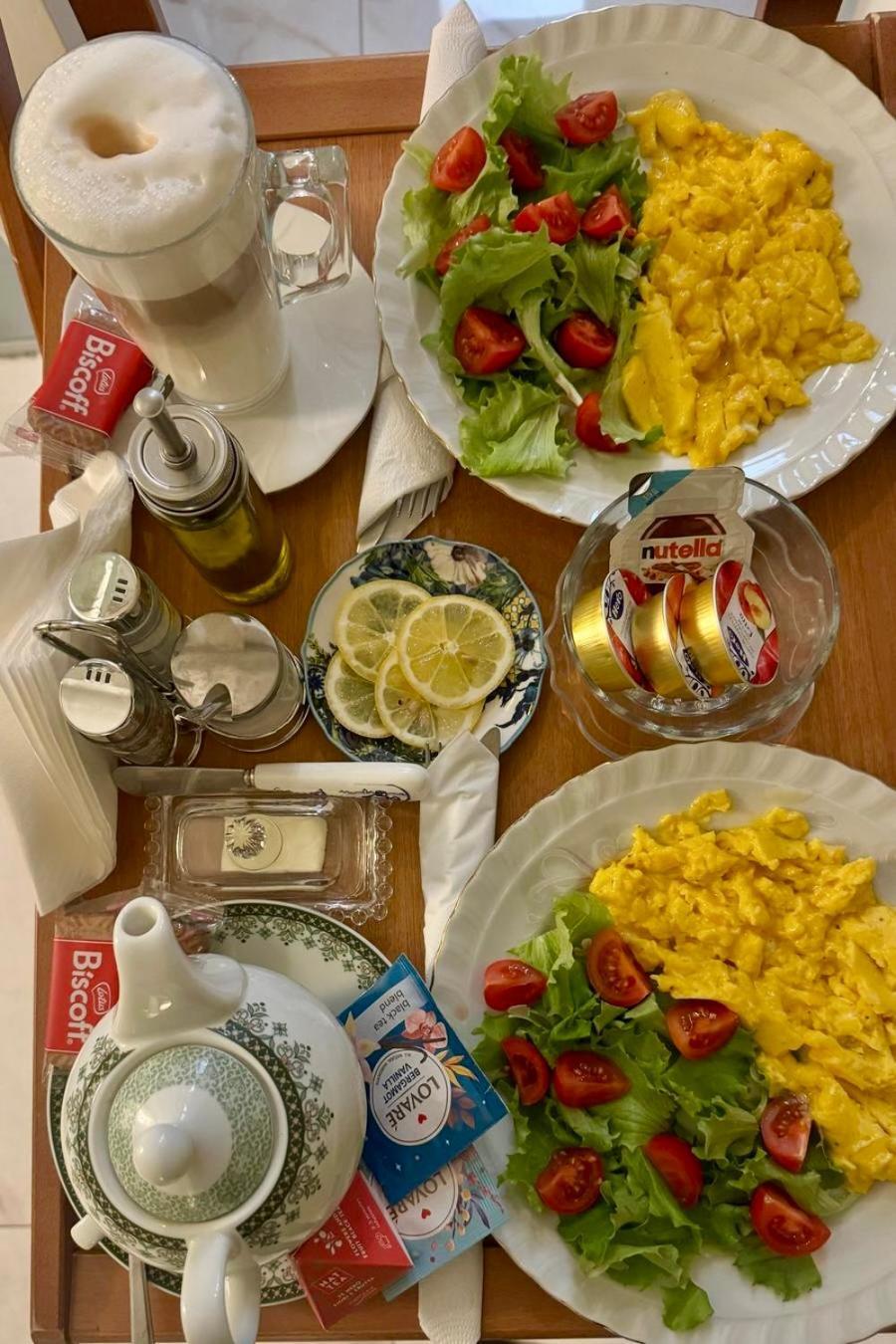 Macchiato Suites Boutique Guest House Наполи Екстериор снимка