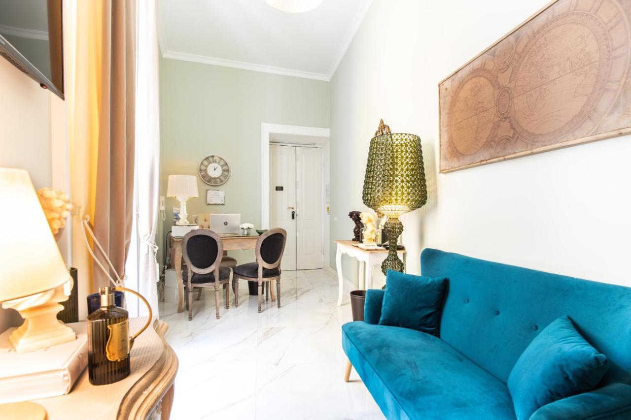 Macchiato Suites Boutique Guest House Наполи Екстериор снимка